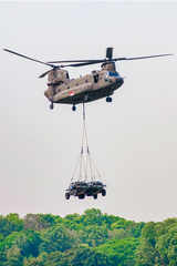 CH-64D Chinook Airlift